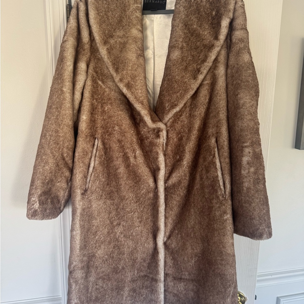 Bernardo Cozy Tan Teddy Jacket